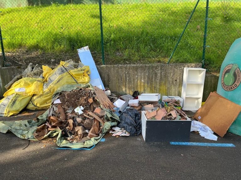 Vertido ilegal Avda. Chinchapapa