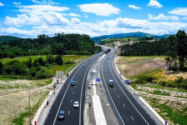 Inauguran ramales que solucionan nudo de Torrelavega, el más complejo de la historia.
