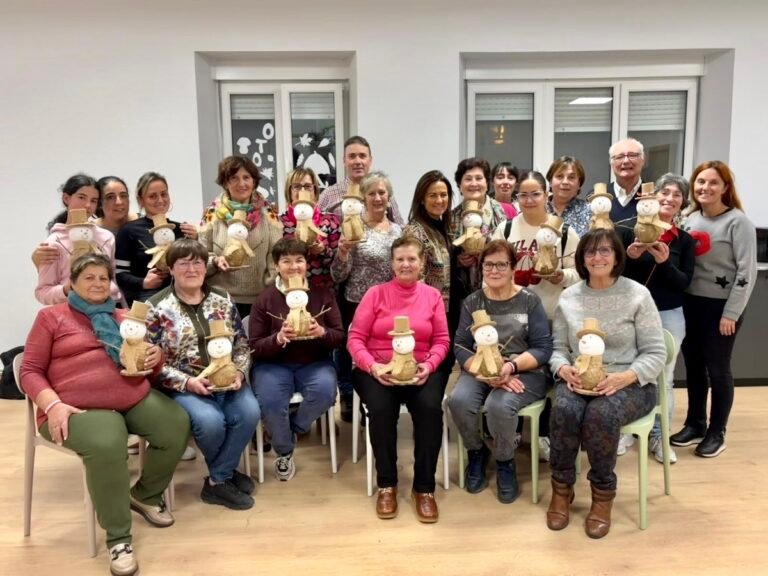 La consejera Begoña Gómez del Río amplía programa ‘Viernes’ contra la soledad en Cantabria