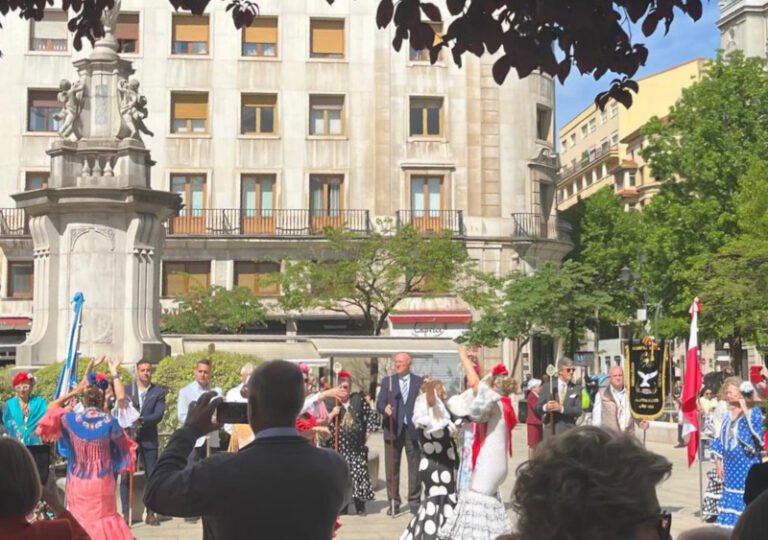 El director general de Simplificación Administrativa, Transparencia y Participación Ciudadana, Paulino Sánchez, ha sido el encargado de representar al Gobierno de Cantabria en los actos que se han celebrado hoy en Santander